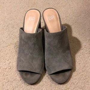 BP heeled mules